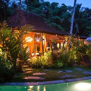  Hébergement de vacances Mahadevi Jungle Retreat Joglo 1